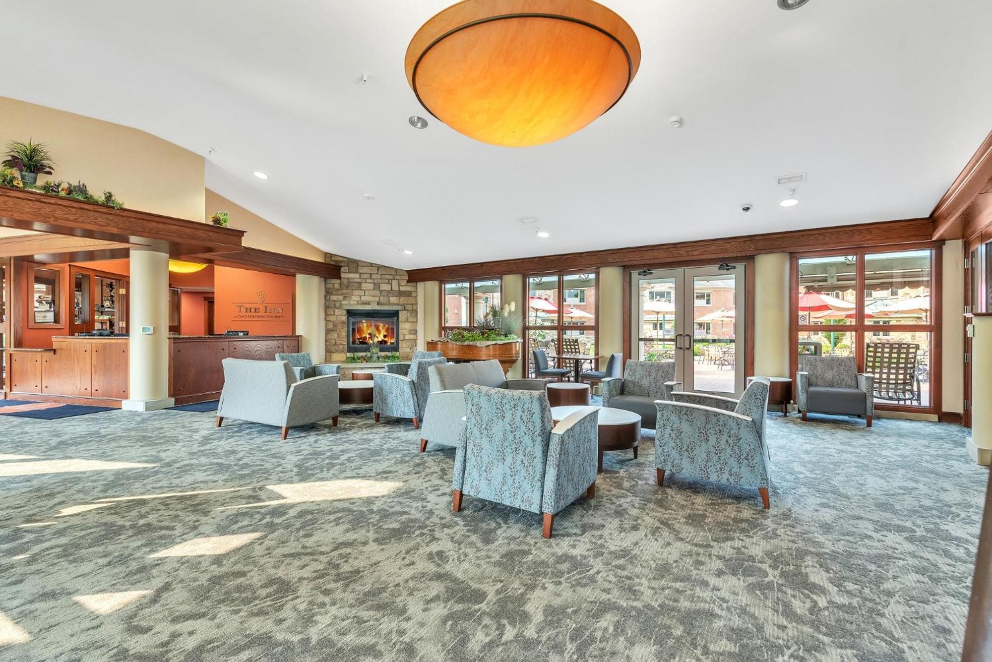 The At Ohio Northern Hotel 3*